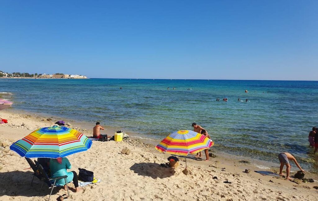 Why is Rafraf Beach a great destination for people ?
