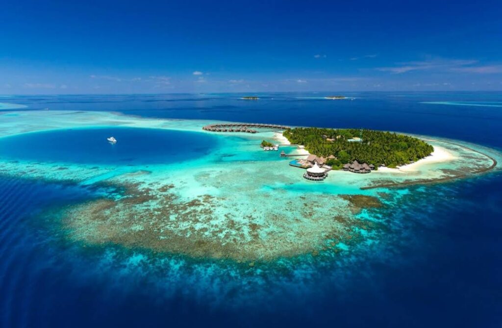 Baros Island – A Romantic Haven.